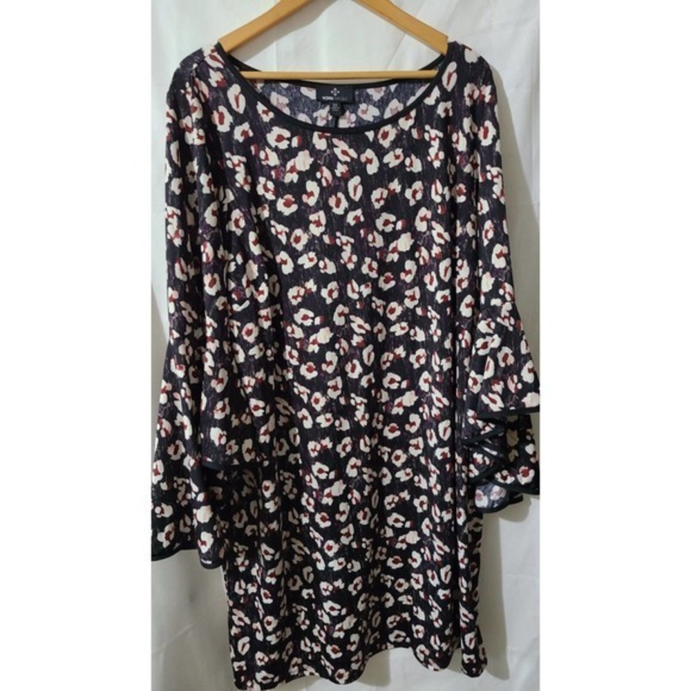 Ronni Nicole Dress Size 2X Round Neck Long Sleeves, fancy sleeves